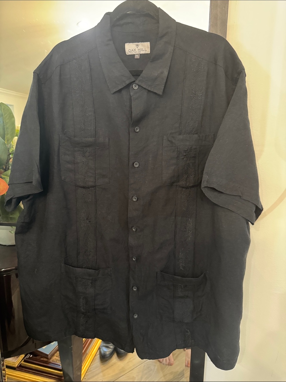 Oak Hill Men’s Black Short-Sleeve Casual Button-Down Shirt